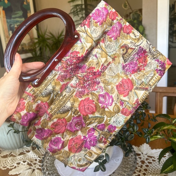 American Vintage Handbags - Vintage 1960s Lady’s Pride Adjustable Size Bag with Lucite Handles